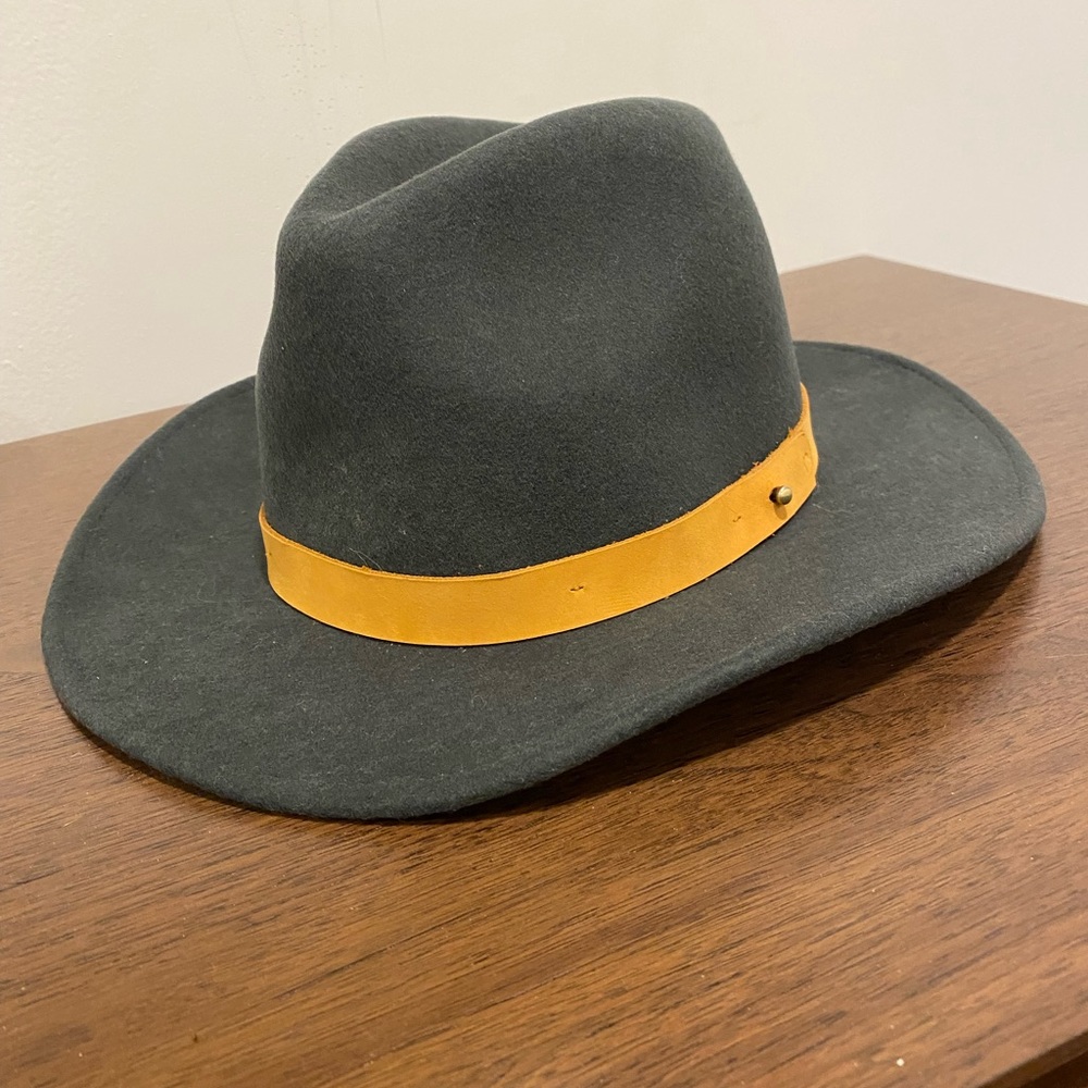 Gigi pip hat